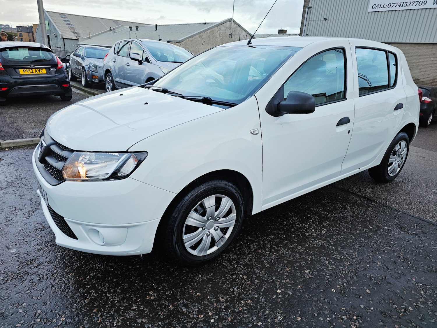 Used Dacia Sandero 2013 for sale - 76835965: Photo 1