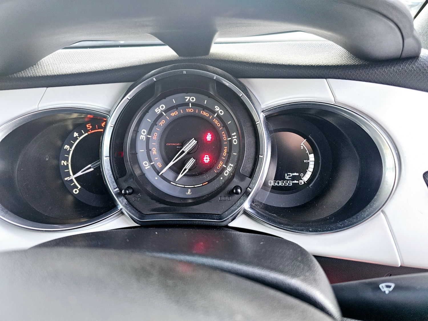Used Citroen DS3 2015 for sale - 76077995: Photo 13