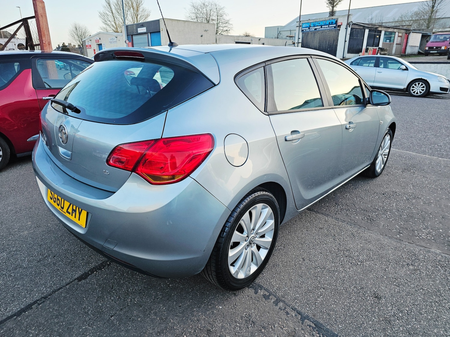 Used Vauxhall Astra 2010 for sale - 78055795: Photo 3