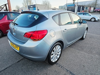 Used Vauxhall Astra 2010 for sale - 78055795: Photo