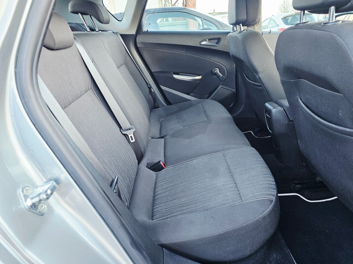 Used Vauxhall Astra 2010 for sale - 78055795: Photo 8