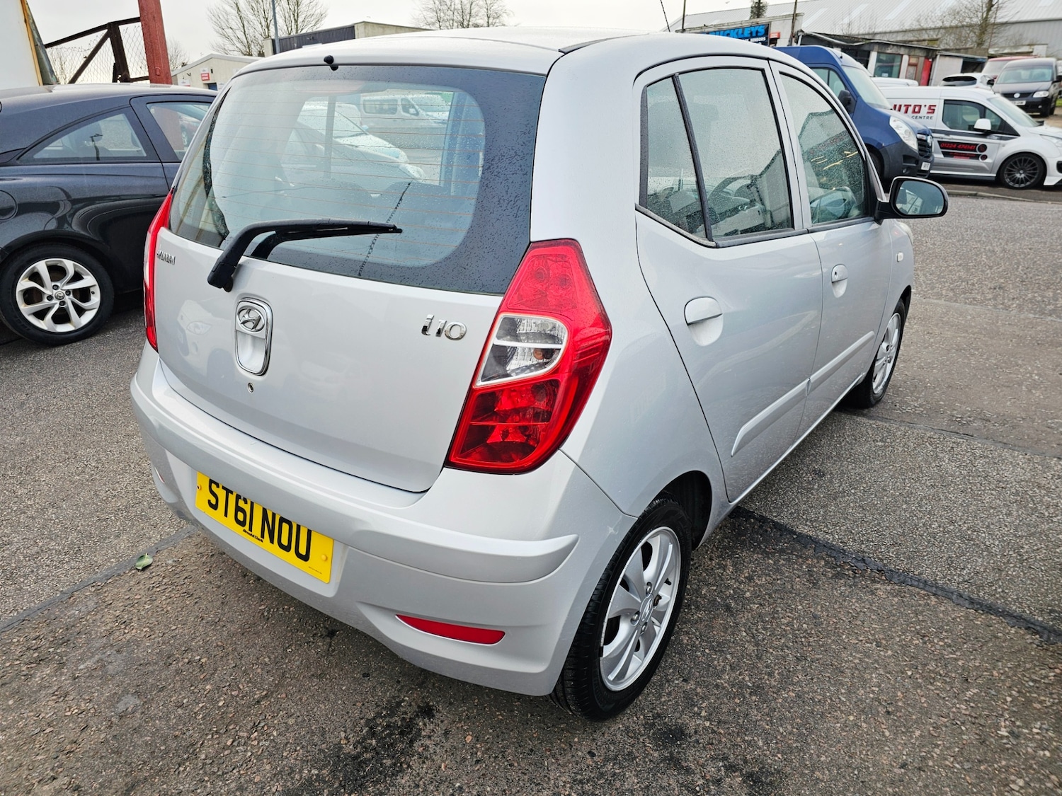 Used Hyundai i10 2011 for sale - 77579817: Photo 5