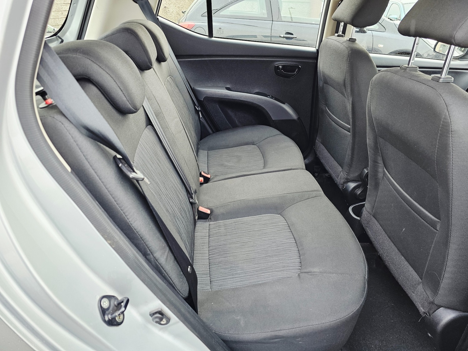 Used Hyundai i10 2011 for sale - 77579817: Photo 8