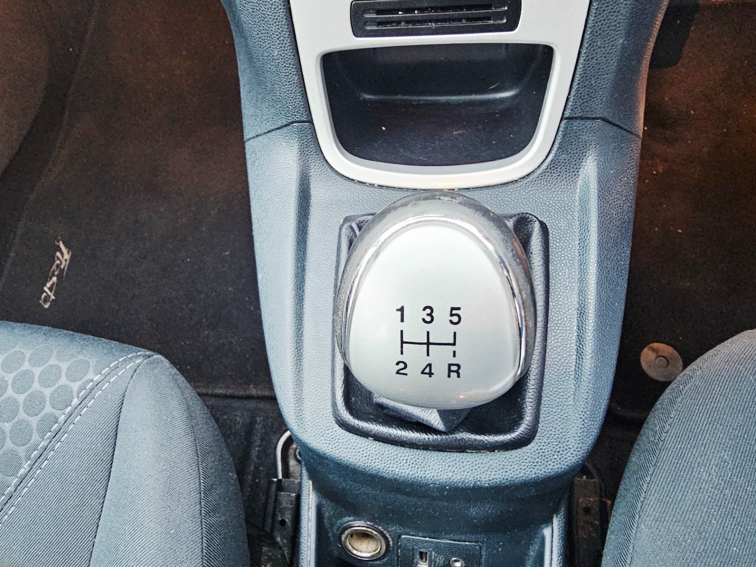 Used Ford Fiesta 2012 for sale - 76652838: Photo 10