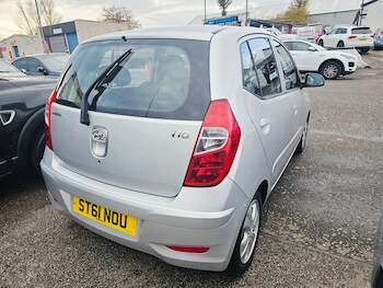 Used Hyundai i10 2011 for sale - 76449238: Photo