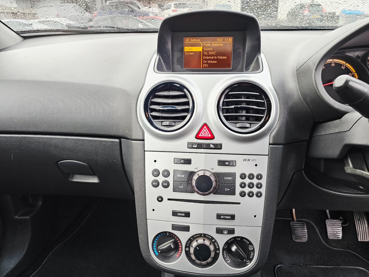 Used Vauxhall Corsa 2011 for sale - 76331149: Photo 11
