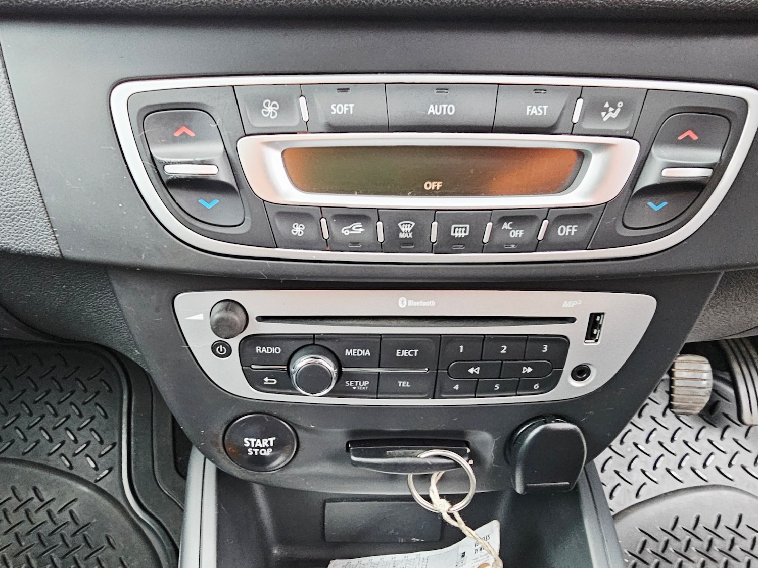 Used Renault Megane 2015 for sale - 77049196: Photo 12