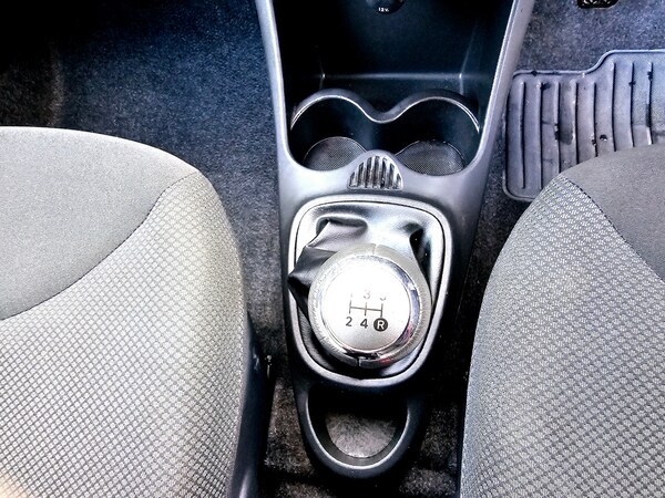 Used Toyota AYGO 2013 for sale - 76321791: Photo 10