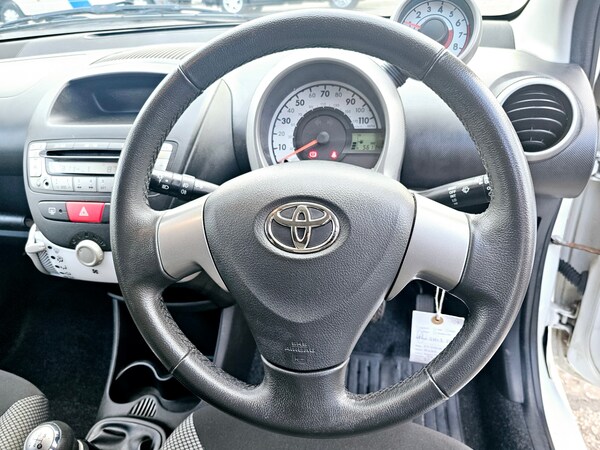 Used Toyota AYGO 2013 for sale - 76321791: Photo 13