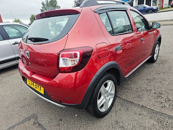 Used Dacia Sandero Stepway 2014 for sale - 78826920: Photo