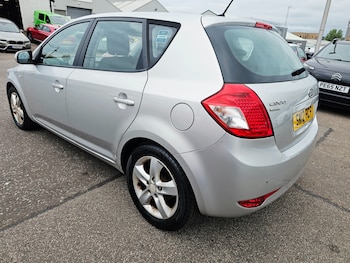 Used Kia Ceed 2012 for sale - 79021963: Photo