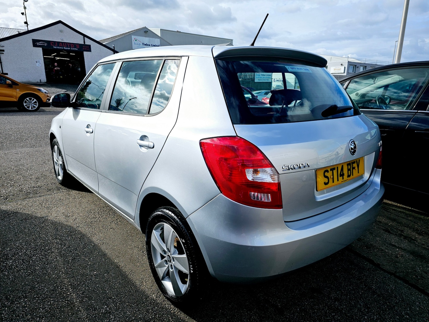 Used Skoda Fabia 2014 for sale - 76450310: Photo 5