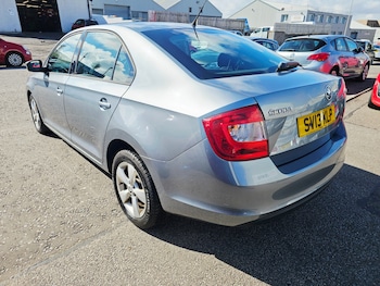 Used Skoda Rapid 2013 for sale - 78352770: Photo