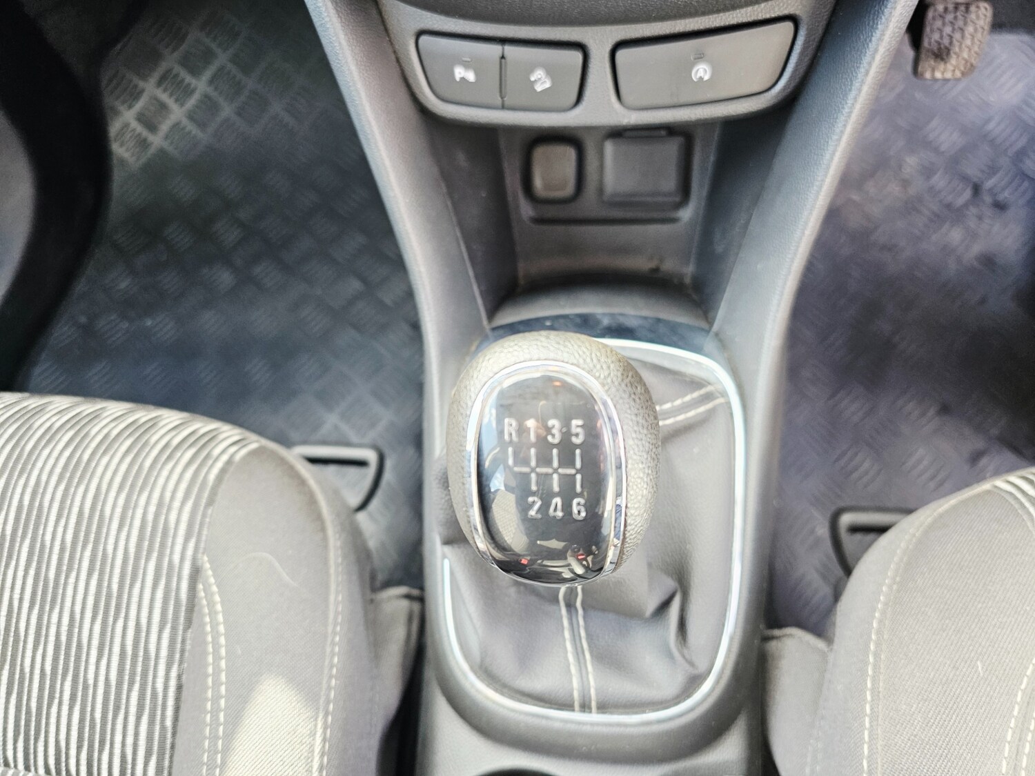 Used Vauxhall Mokka 2015 for sale - 77947353: Photo 10