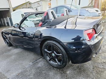 Used BMW Z4 2009 for sale - 75537252: Photo