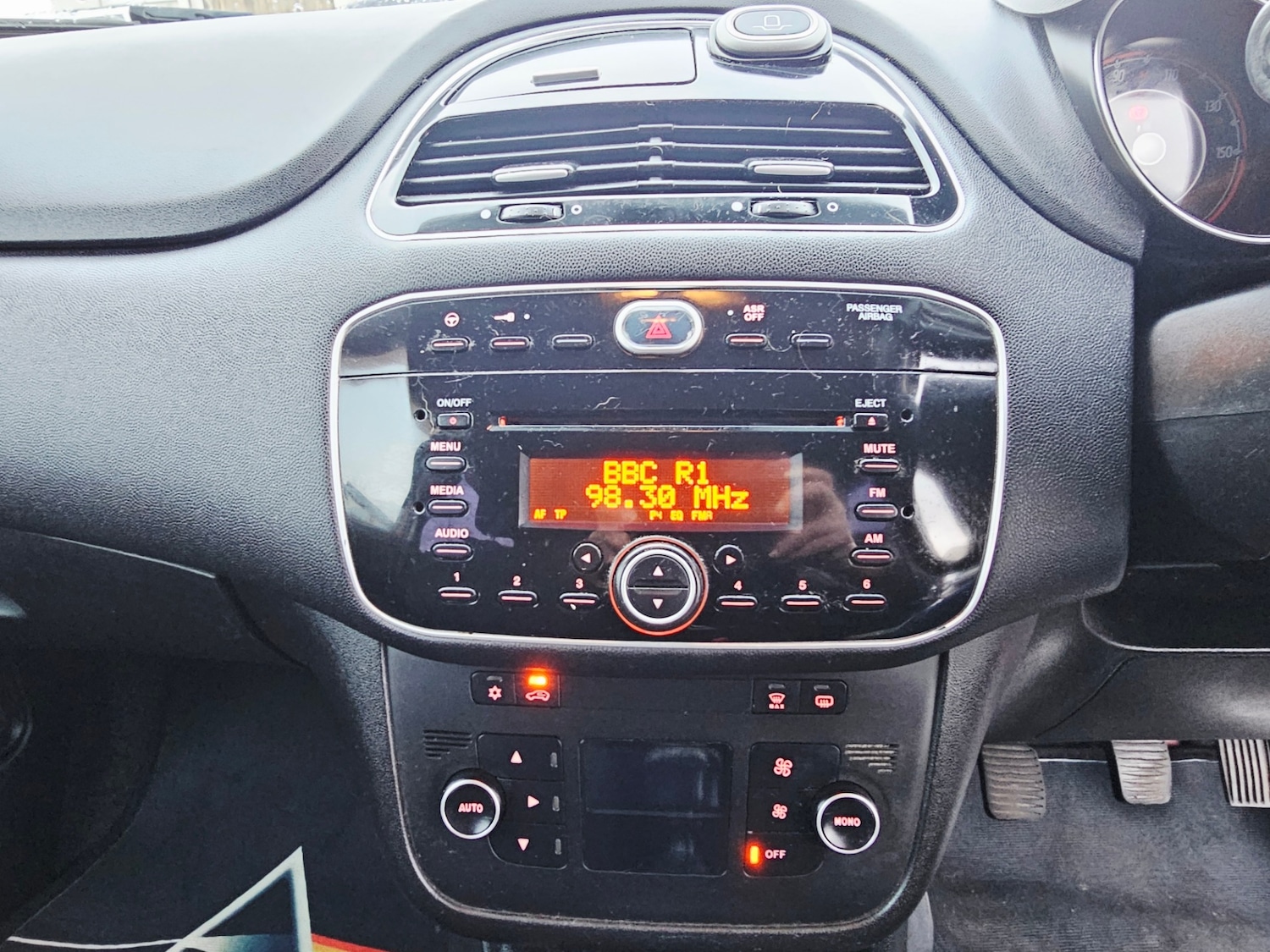 Used Fiat Punto 2017 for sale - 76558430: Photo 11