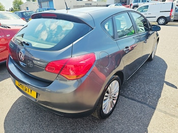 Used Vauxhall Astra 2011 for sale - 79196076: Photo