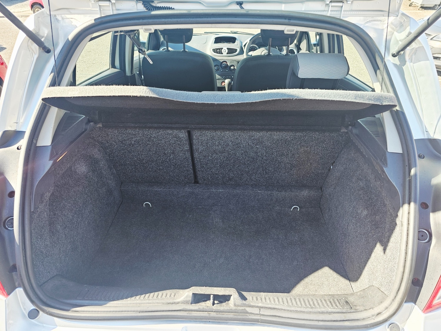 Used Renault Clio 2010 for sale - 78166693: Photo 7