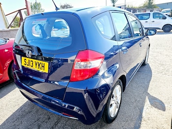Used Honda Jazz 2013 for sale - 76193478: Photo 3