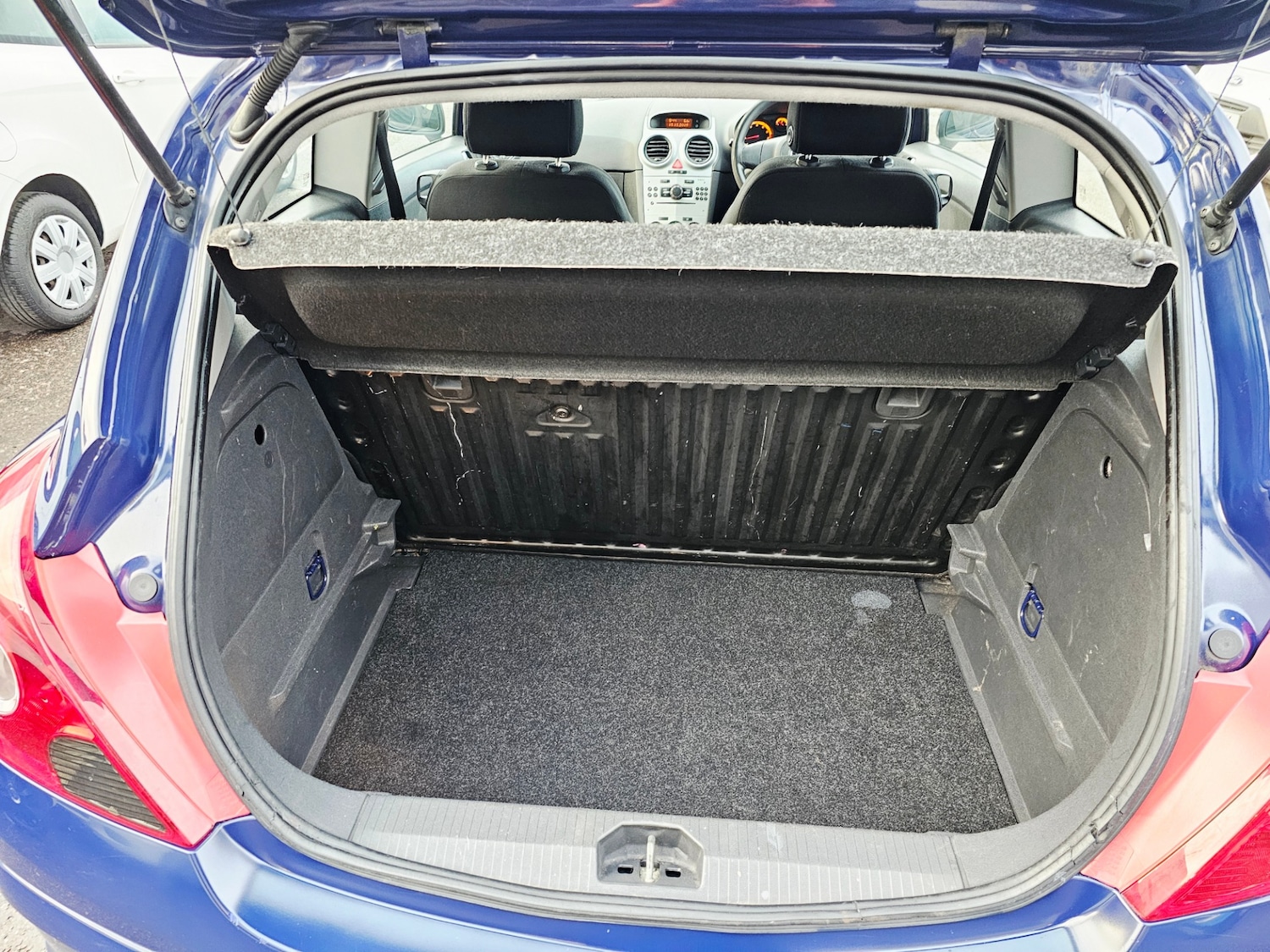 Used Vauxhall Corsa 2012 for sale - 76949428: Photo 6