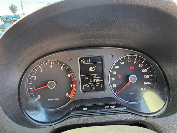 Used Volkswagen Polo 2010 for sale - 76231785: Photo 12