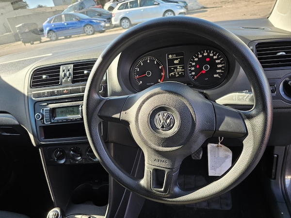 Used Volkswagen Polo 2010 for sale - 76231785: Photo 13