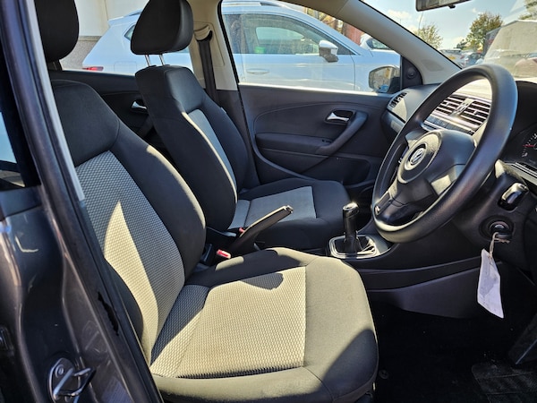 Used Volkswagen Polo 2010 for sale - 76231785: Photo 9