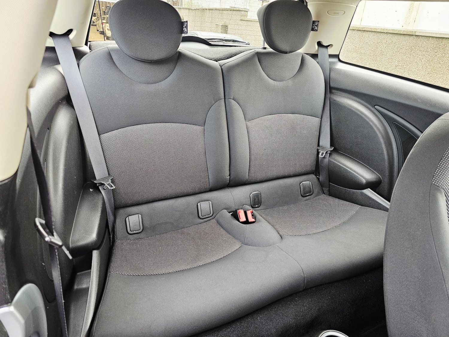 Used MINI Hatch 2010 for sale - 76682502: Photo 8