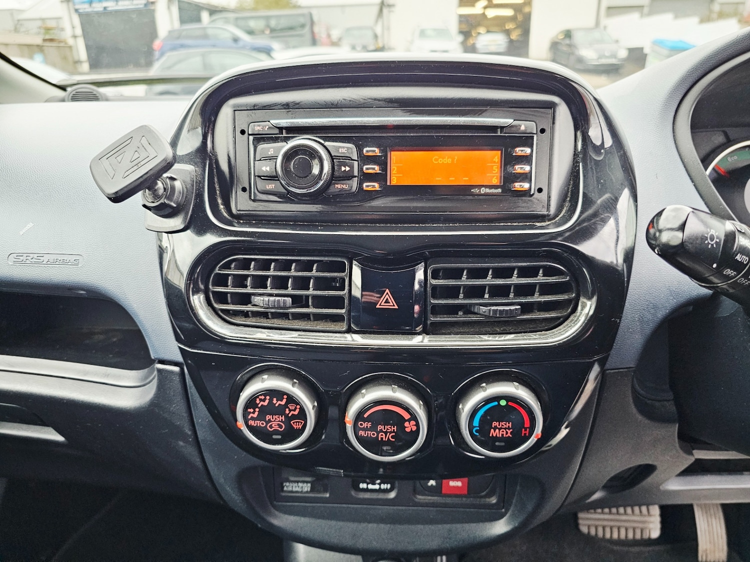 Used Peugeot iOn 2011 for sale - 76309639: Photo 12