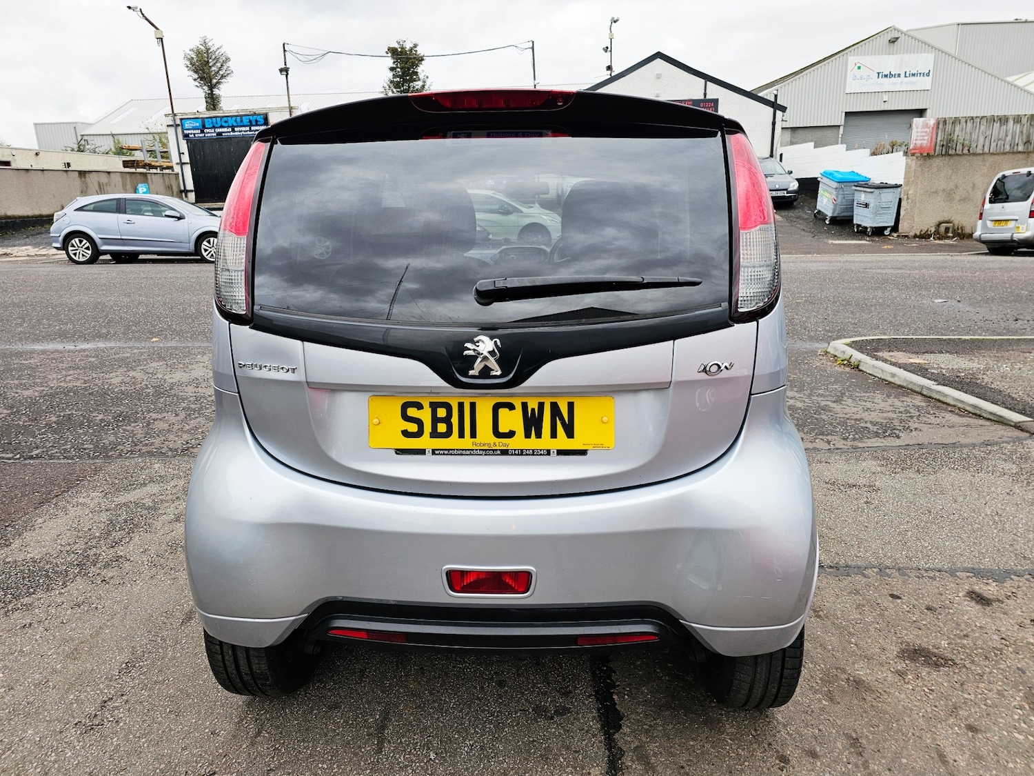 Used Peugeot iOn 2011 for sale - 76309639: Photo 4