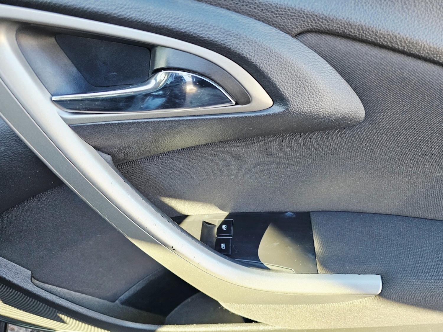 Used Vauxhall Astra 2011 for sale - 77630973: Photo 14