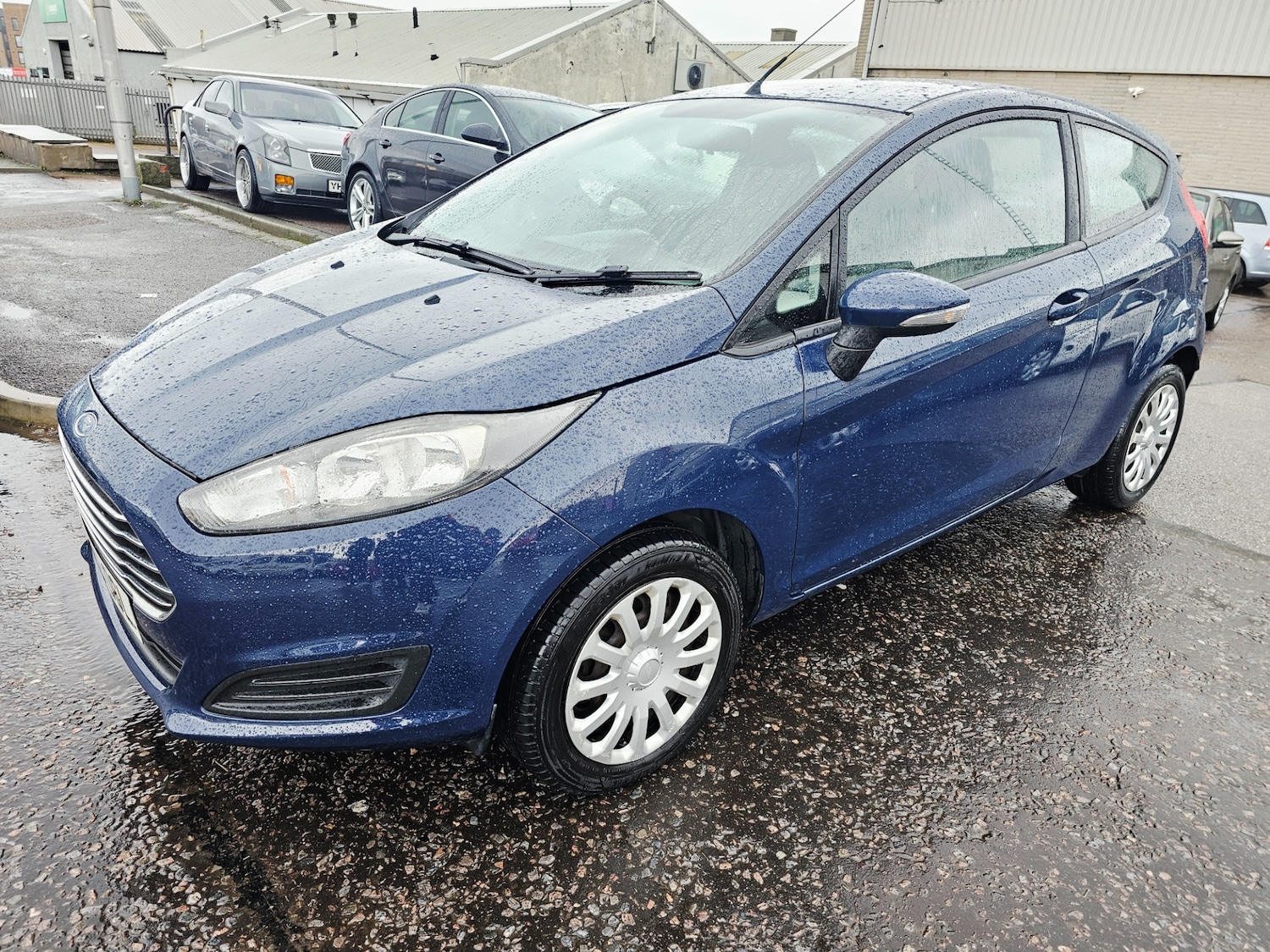 Used Ford Fiesta 2013 for sale - 77431147: Photo 2