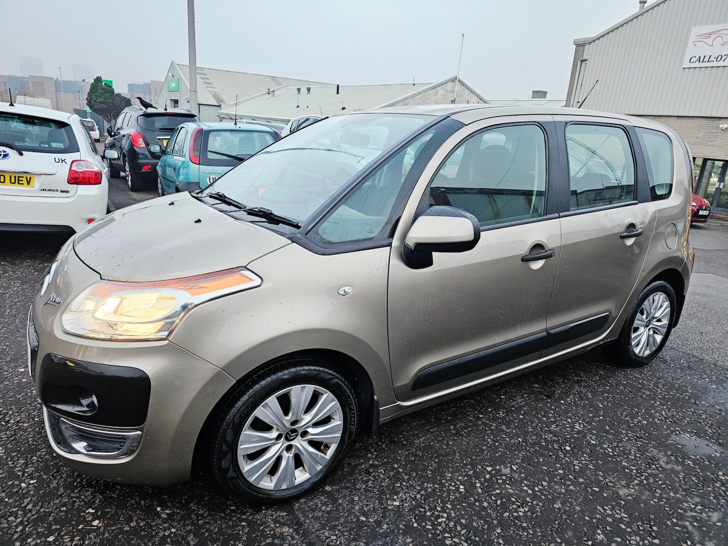 Used Citroen C3 Picasso 2012 for sale - 76534102: Photo 6