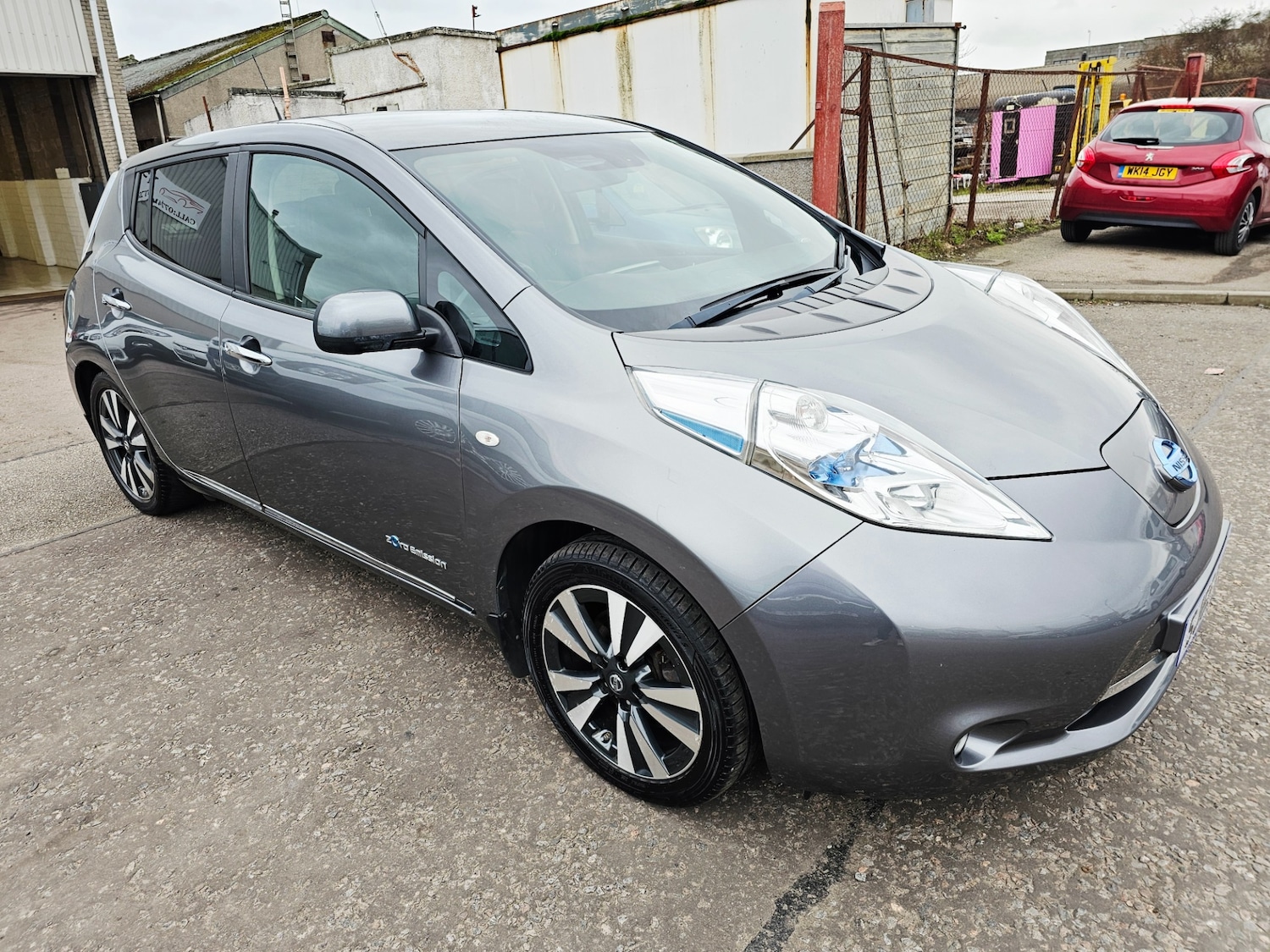 Used Nissan Leaf 2016 for sale - 77605549: Photo 2