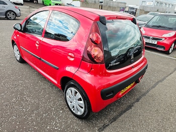 Used Peugeot 107 2014 for sale - 79102315: Photo