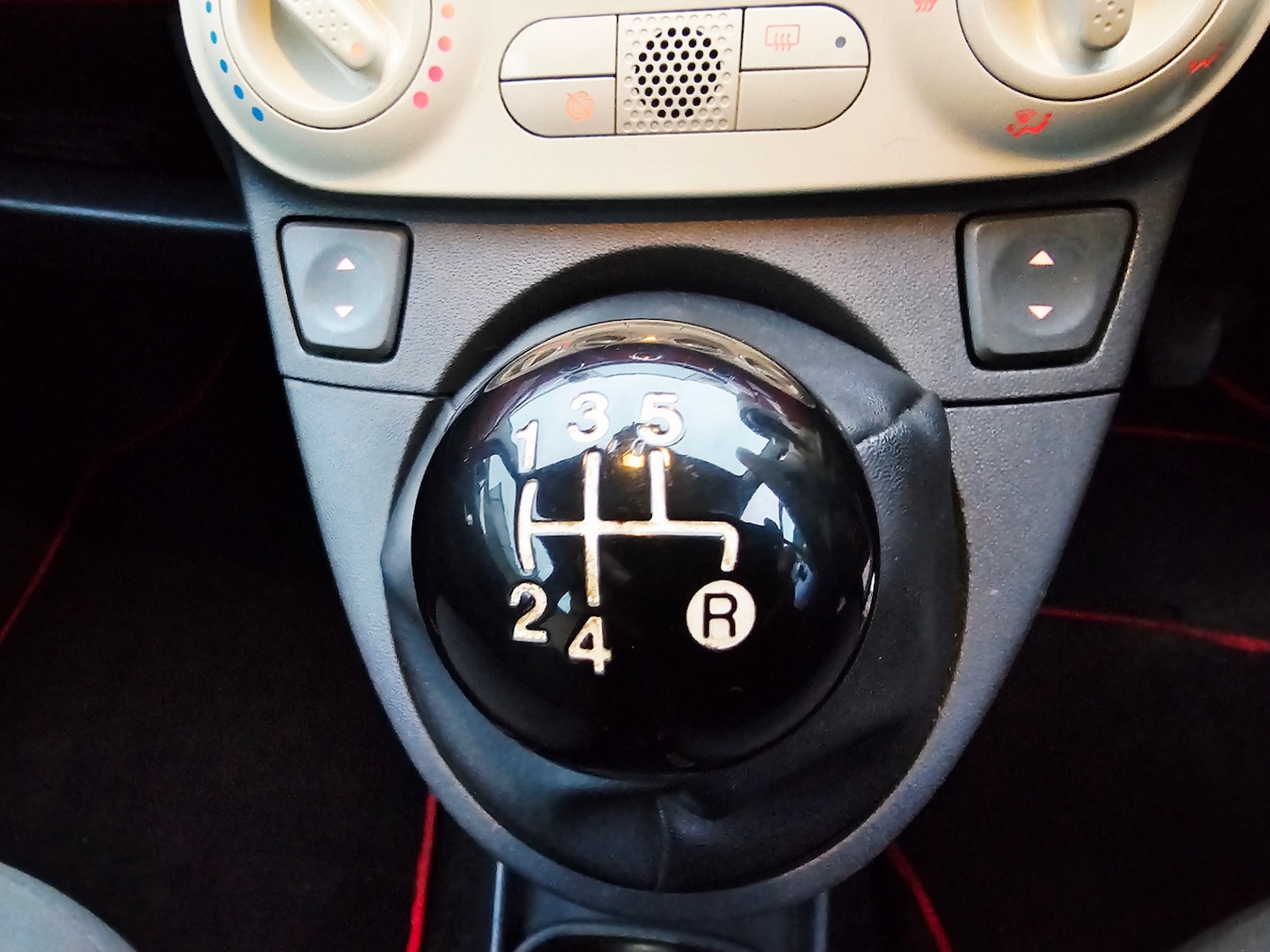 Used Fiat 500 2011 for sale - 76932319: Photo 10