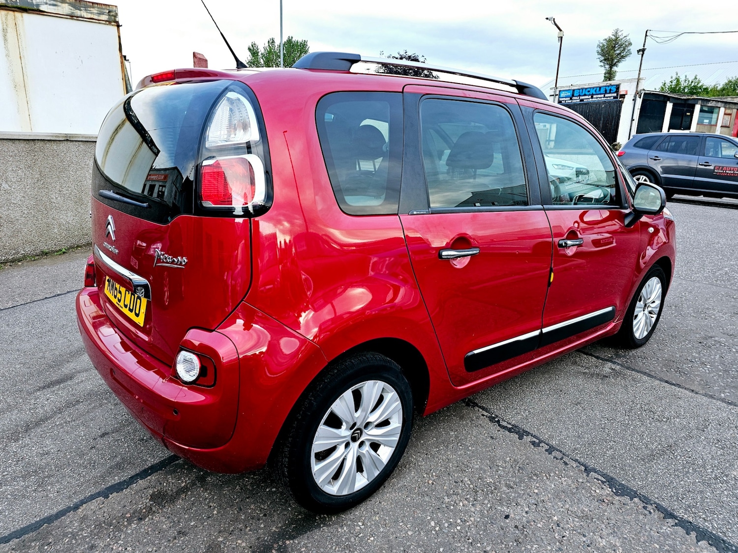 Vehicle 5