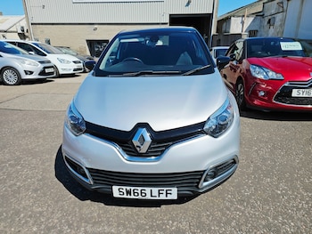 Used Renault Captur 2016 for sale - 78629500: Photo