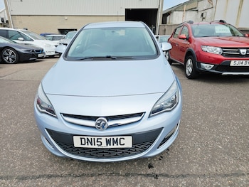Used Vauxhall Astra 2015 for sale - 79102620: Photo