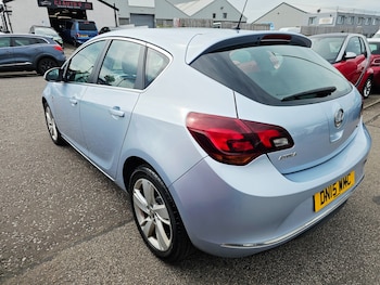 Used Vauxhall Astra 2015 for sale - 79102620: Photo