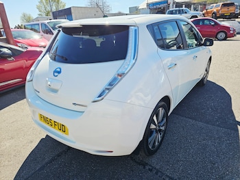 Used Nissan Leaf 2015 for sale - 78356951: Photo
