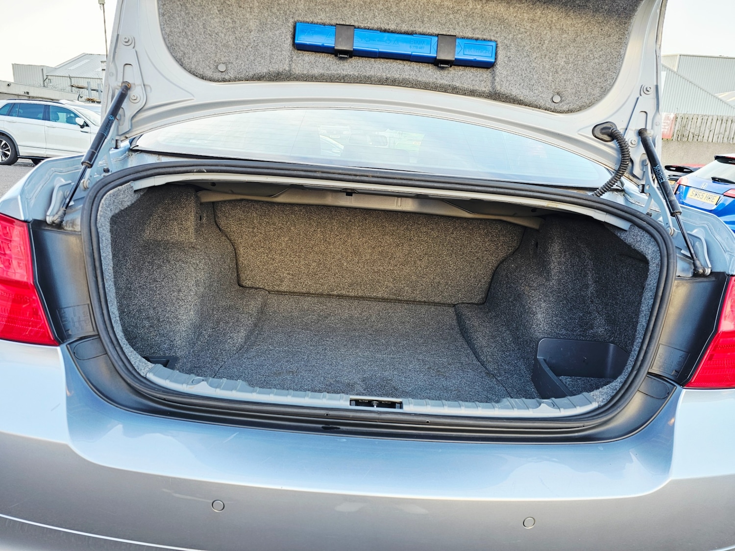 Used BMW 3 Series 2009 for sale - 77716503: Photo 7