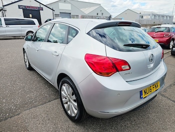 Used Vauxhall Astra 2016 for sale - 78963446: Photo