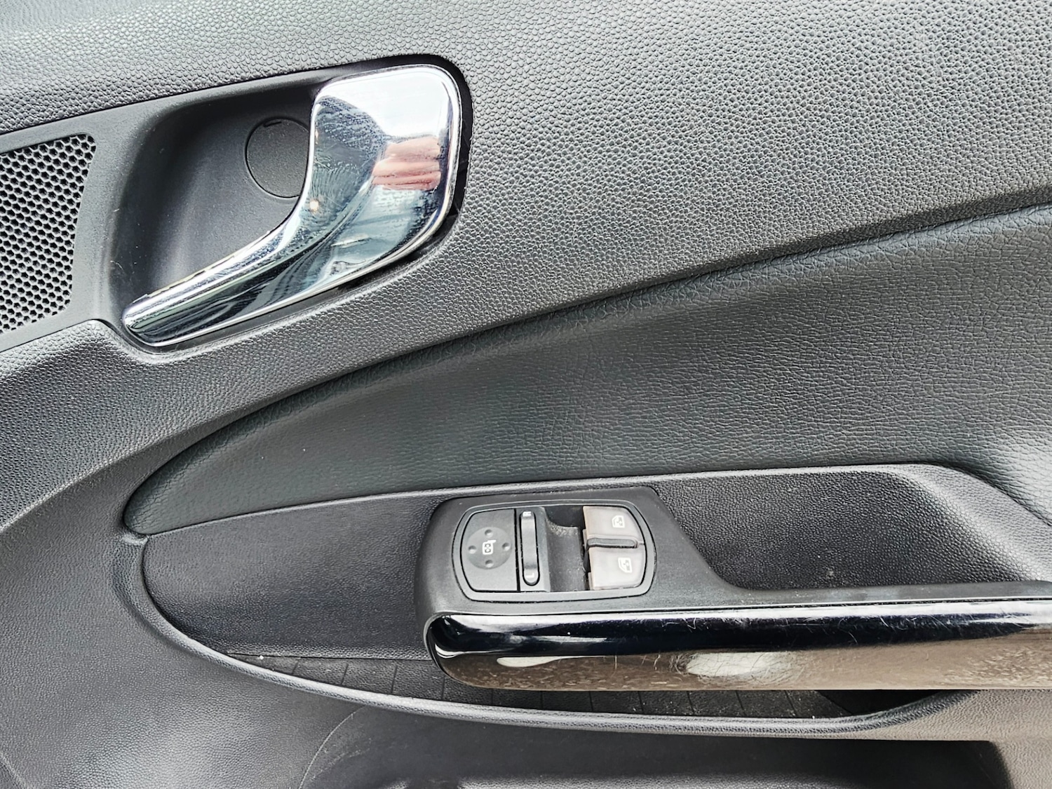 Used Vauxhall Corsa 2010 for sale - 77743507: Photo 14