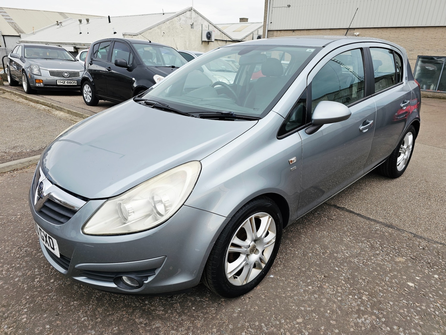 Used Vauxhall Corsa 2010 for sale - 77743507: Photo 2