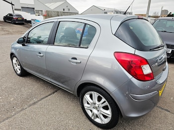 Used Vauxhall Corsa 2010 for sale - 77743507: Photo