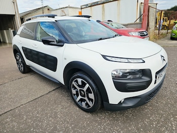 Used Citroen C4 Cactus 2017 for sale - 79538114: Photo