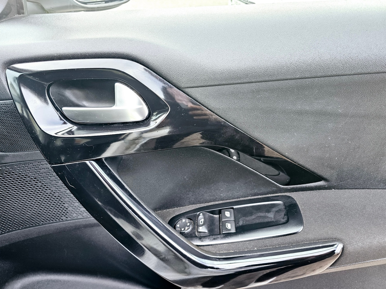 Used Peugeot 208 2015 for sale - 76193462: Photo 14