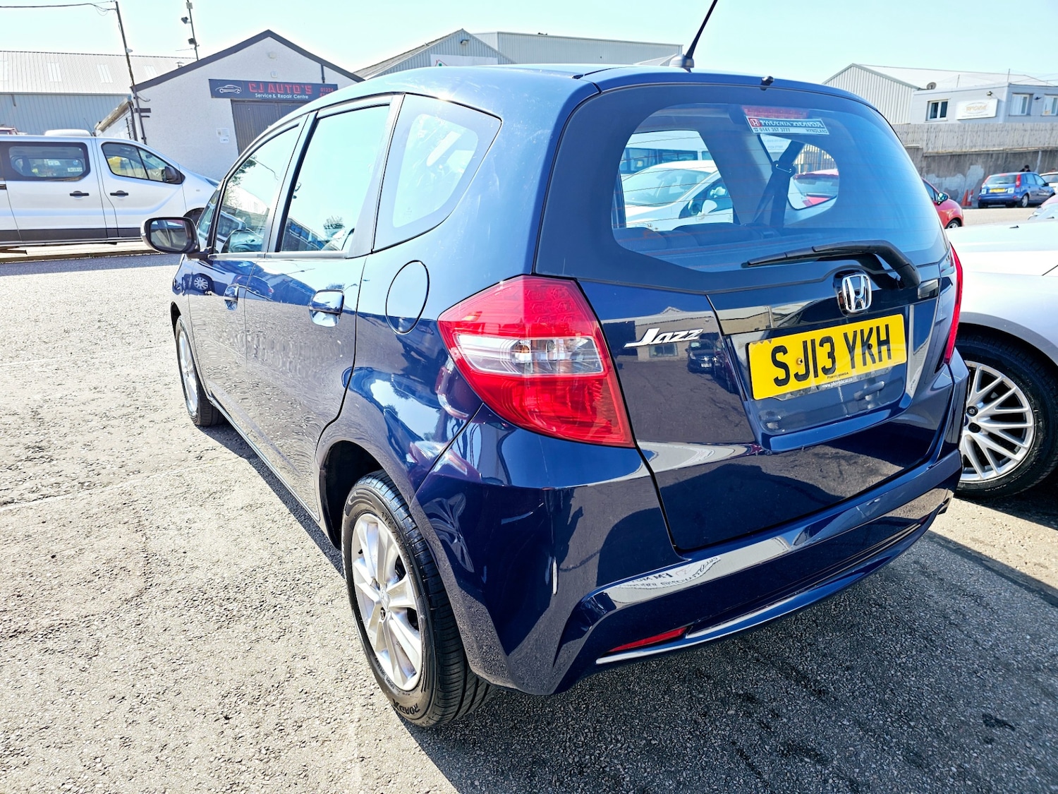 Used Honda Jazz 2013 for sale - 76381948: Photo 5