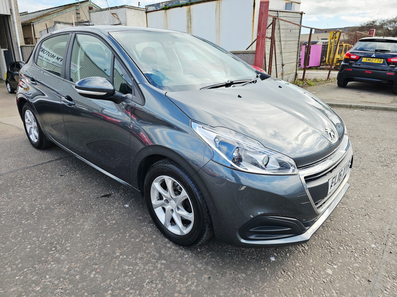 Used Peugeot 208 2016 for sale - 77902942: Photo 2